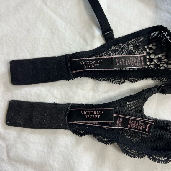 Victoria's Secret Black Lace Push-Up Bra - Picture 2 of 3